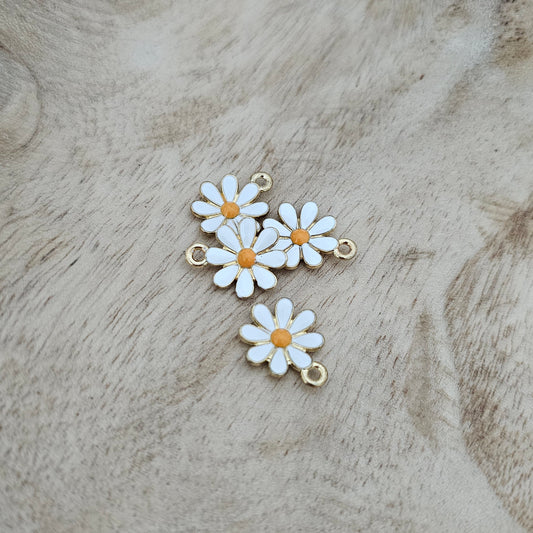 Daisy Charm