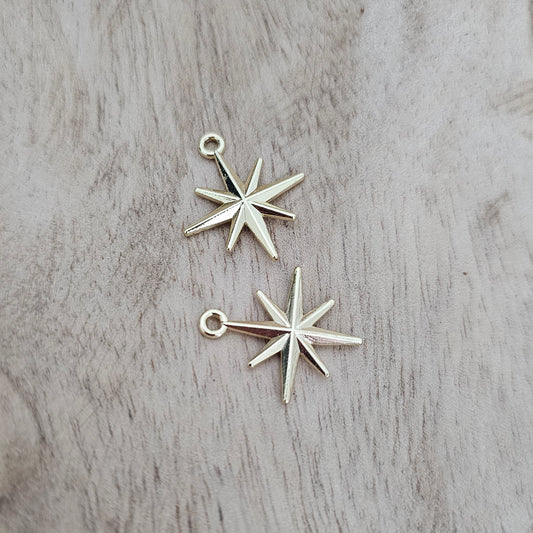 Retro Star Charm